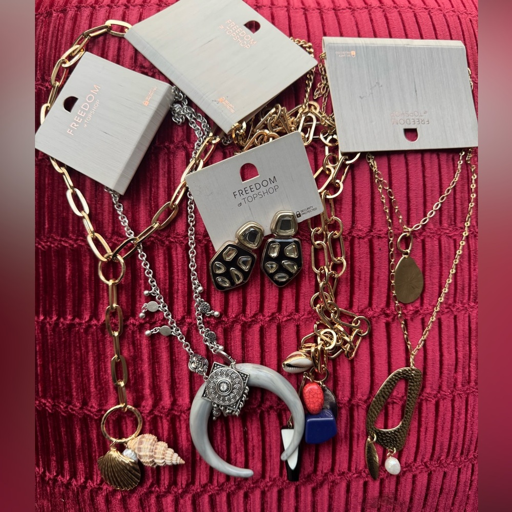 New 5 piece jewelry necklace earrings Freedom Topshop Jewelry Set